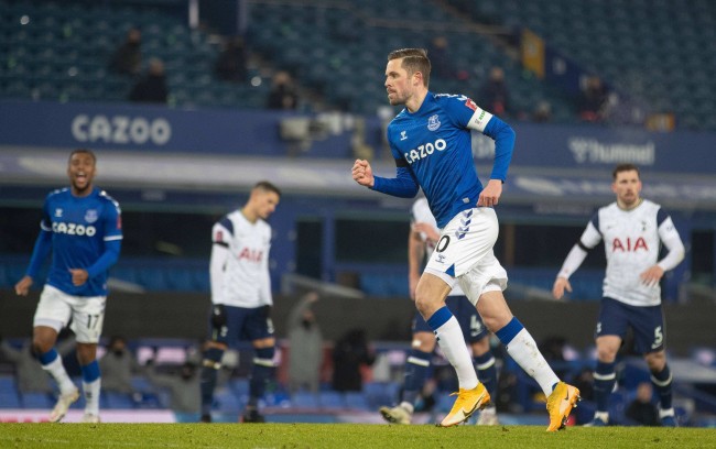 力和领袖魅 力和领袖魅