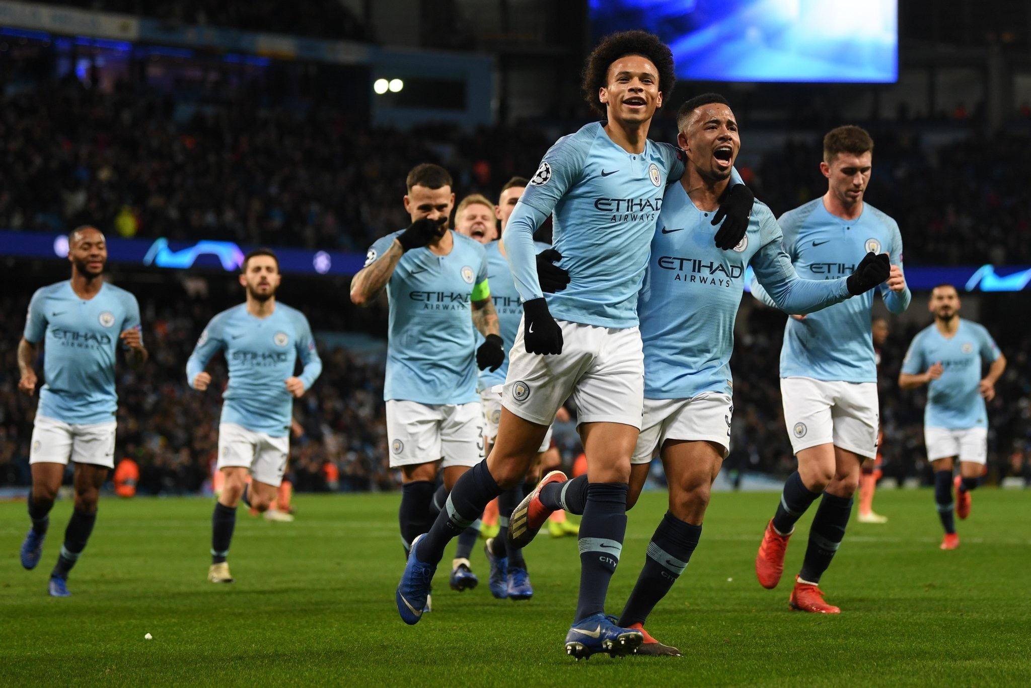 则显得更加 则显得更加