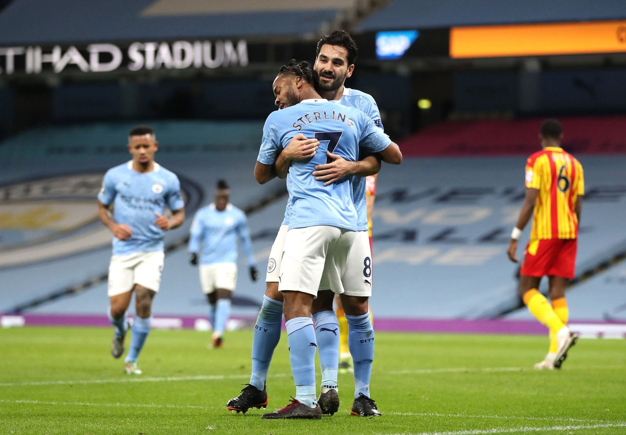 向球迷詮釋 向球迷詮釋